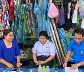 คณะกรรมการฝ่ายการสังคมสงเคราะห์ เจ้าหน้าที่มูลนิธิ ฯ ... พารามิเตอร์รูปภาพ 7