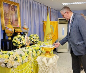 พลเรือเอก พงษ์เทพ หนูเทพ องคมนตรี ประธานกรรมการบริหาร ... พารามิเตอร์รูปภาพ 2