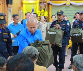 นายสุรศักดิ์ อักษรกุล ผู้ว่าราชการจังหวัดหนองบัวลำภู ... พารามิเตอร์รูปภาพ 8