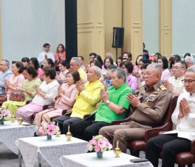 พลอากาศโท ภักดี แสง-ชูโต กรรมการบริหารและเลขาธิการ ... พารามิเตอร์รูปภาพ 6