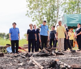 นายทวี เสริมภักดีกุล ผู้ว่าราชการจังหวัดพิษณุโลก ... พารามิเตอร์รูปภาพ 6