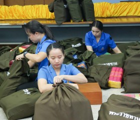 พลเรือเอก พงษ์เทพ หนูเทพ องคมนตรี ... พารามิเตอร์รูปภาพ 14