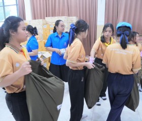 นายวิลาศ รุจิวัฒนพงศ์ รองประธานฝ่ายบรรเทาทุกข์ ... พารามิเตอร์รูปภาพ 4