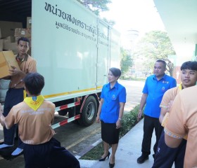 นายวิลาศ รุจิวัฒนพงศ์ รองประธานฝ่ายบรรเทาทุกข์ ... พารามิเตอร์รูปภาพ 9