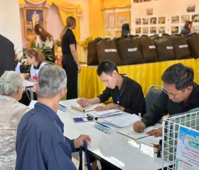 นายวิลาศ รุจิวัฒนพงศ์ รองประธานฝ่ายบรรเทาทุกข์ ... พารามิเตอร์รูปภาพ 2