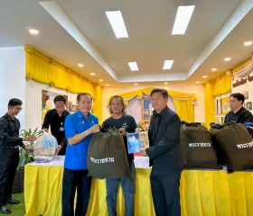 นายวิลาศ รุจิวัฒนพงศ์ รองประธานฝ่ายบรรเทาทุกข์ ... พารามิเตอร์รูปภาพ 14