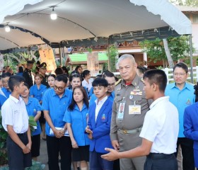 พลเรือเอก พงษ์เทพ หนูเทพ องคมนตรี ... พารามิเตอร์รูปภาพ 6