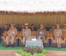 นายพลากร สุวรรณรัฐ องคมนตรี นายกมูลนิธิราชประชานุเคราะห์ ... พารามิเตอร์รูปภาพ 2