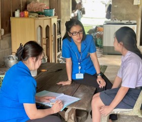 คณะกรรมการฝ่ายการสังคมสงเคราะห์ เจ้าหน้าที่มูลนิธิ ฯ ... พารามิเตอร์รูปภาพ 4