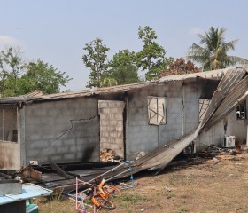 นายสรพงษ์ ชายแก้ว นายอำเภอเลิงนกทา กรรมการ ... พารามิเตอร์รูปภาพ 4