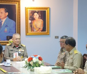 พลเรือเอก พงษ์เทพ หนูเทพ องคมนตรี ... พารามิเตอร์รูปภาพ 12