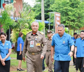 พลเรือเอก พงษ์เทพ หนูเทพ องคมนตรี ... พารามิเตอร์รูปภาพ 10