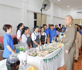 พลเรือเอก พงษ์เทพ หนูเทพ องคมนตรี ... พารามิเตอร์รูปภาพ 1