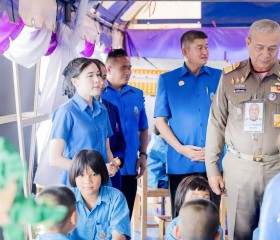 พลเรือเอก พงษ์เทพ หนูเทพ องคมนตรี ... พารามิเตอร์รูปภาพ 2