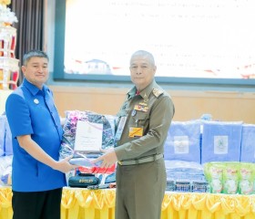 พลเรือเอก พงษ์เทพ หนูเทพ องคมนตรี ... พารามิเตอร์รูปภาพ 5
