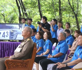พลเรือเอก พงษ์เทพ หนูเทพ องคมนตรี ... พารามิเตอร์รูปภาพ 24