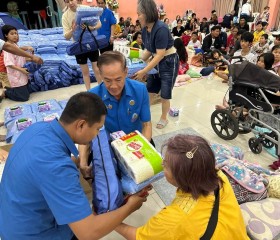 พระบาทสมเด็จพระเจ้าอยู่หัว และสมเด็จพระนางเจ้าฯ ... พารามิเตอร์รูปภาพ 33