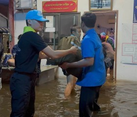 พระบาทสมเด็จพระเจ้าอยู่หัว และสมเด็จพระนางเจ้าฯ ... พารามิเตอร์รูปภาพ 50