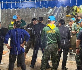 พลเรือเอก พงษ์เทพ หนูเทพ องคมนตรี ... พารามิเตอร์รูปภาพ 9